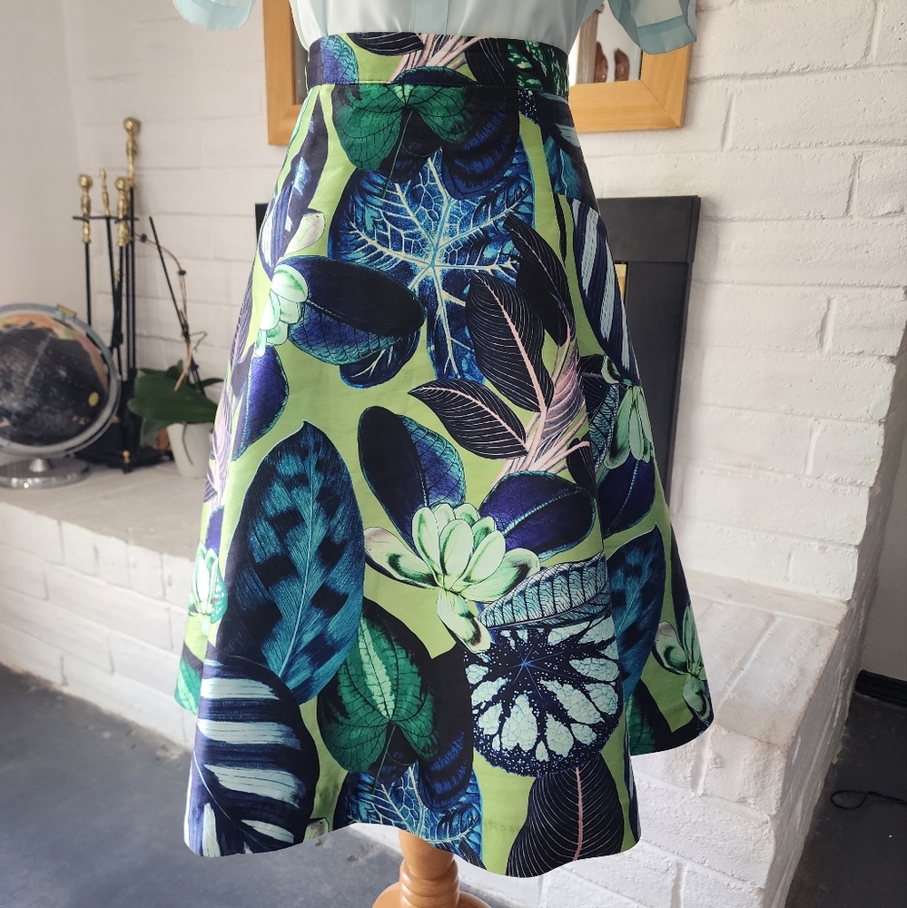 Plant 🪴 Skirt - fit & flare w/ pockets